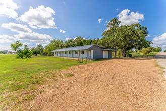 100 Alum Creek Rd, Smithville, TX for sale Building Photo- Image 1 of 1