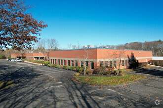 300 Willow St, North Andover, MA for rent Building Photo- Image 1 of 4