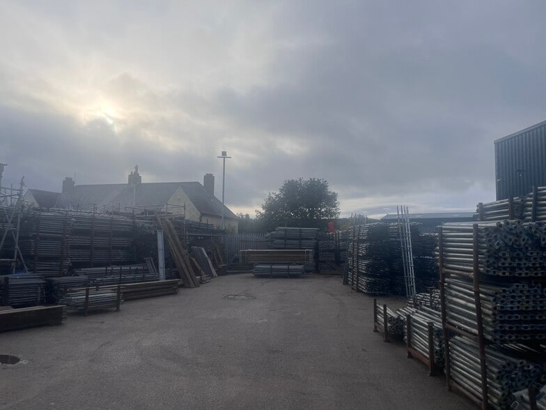 Girdleness Rd, Aberdeen to rent - Building Photo - Image 2 of 2