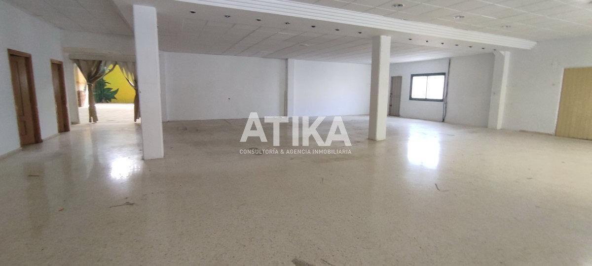 Retail in Albaida to rent Interior Photo- Image 1 of 29