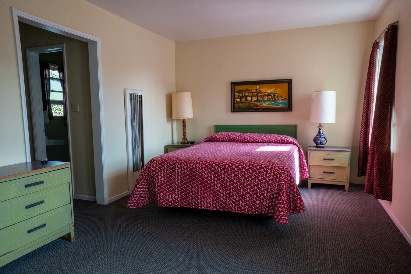 5251 Hollywood Blvd, Los Angeles 90027 Harvard House Motel UK