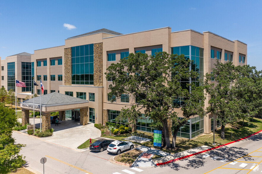 1401 Medical Pky, Cedar Park, TX for rent - Building Photo - Image 1 of 11