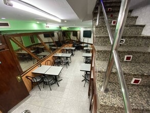 Retail in Barcelona, Barcelona to rent Interior Photo- Image 1 of 3