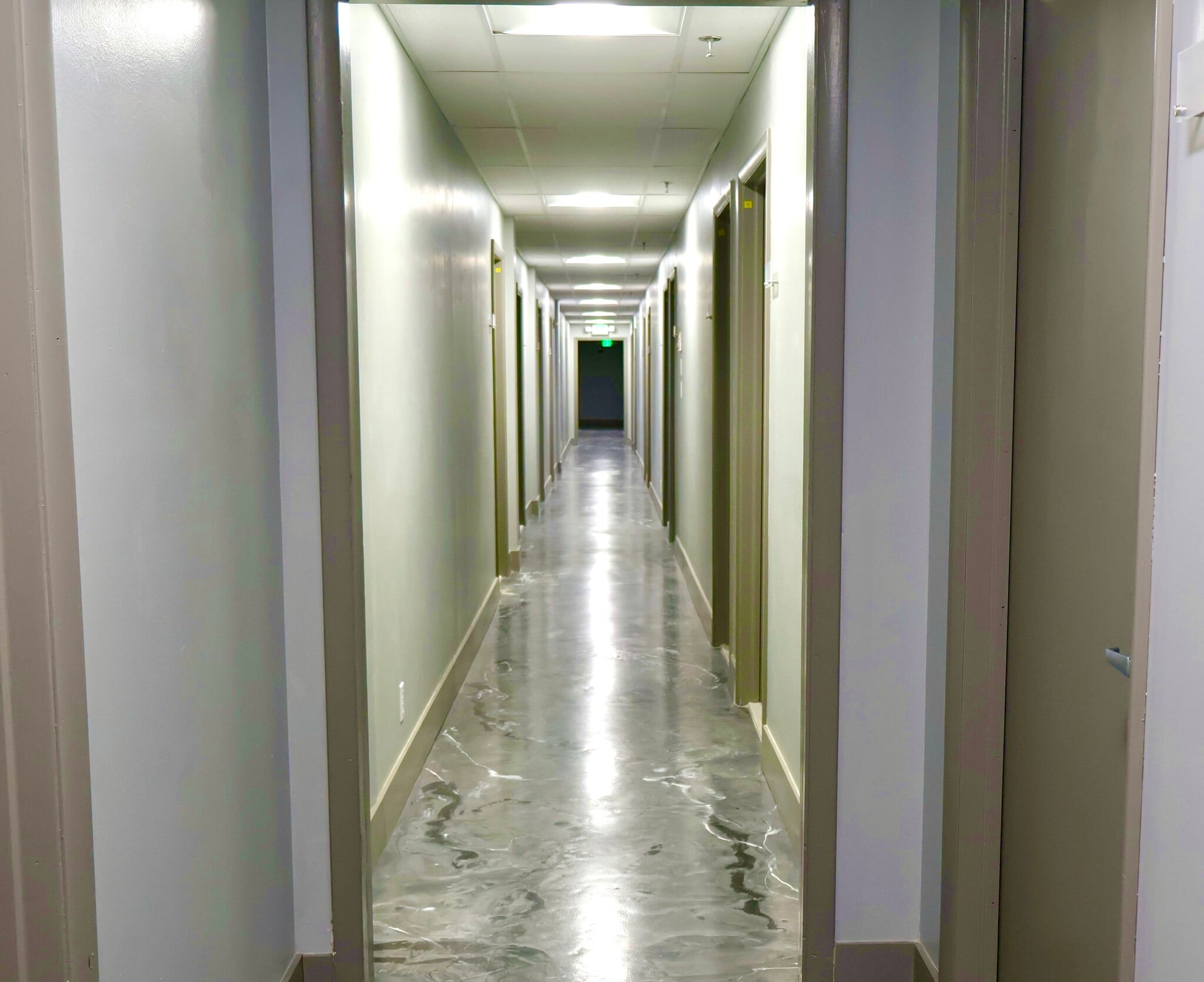 3001 SW 10th St, Pompano Beach, FL to rent Interior Photo- Image 1 of 11