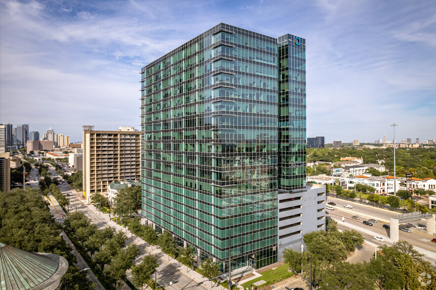 3009 Post Oak Blvd, Houston, TX for rent - Building Photo - Image 2 of 4