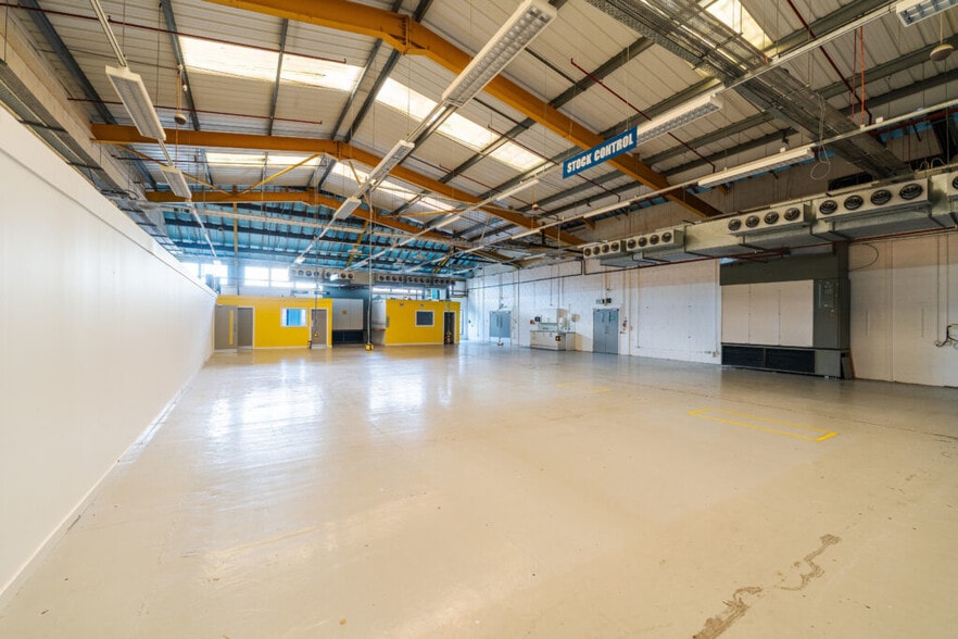 7-8 North Av, Clydebank for sale - Interior Photo - Image 3 of 9