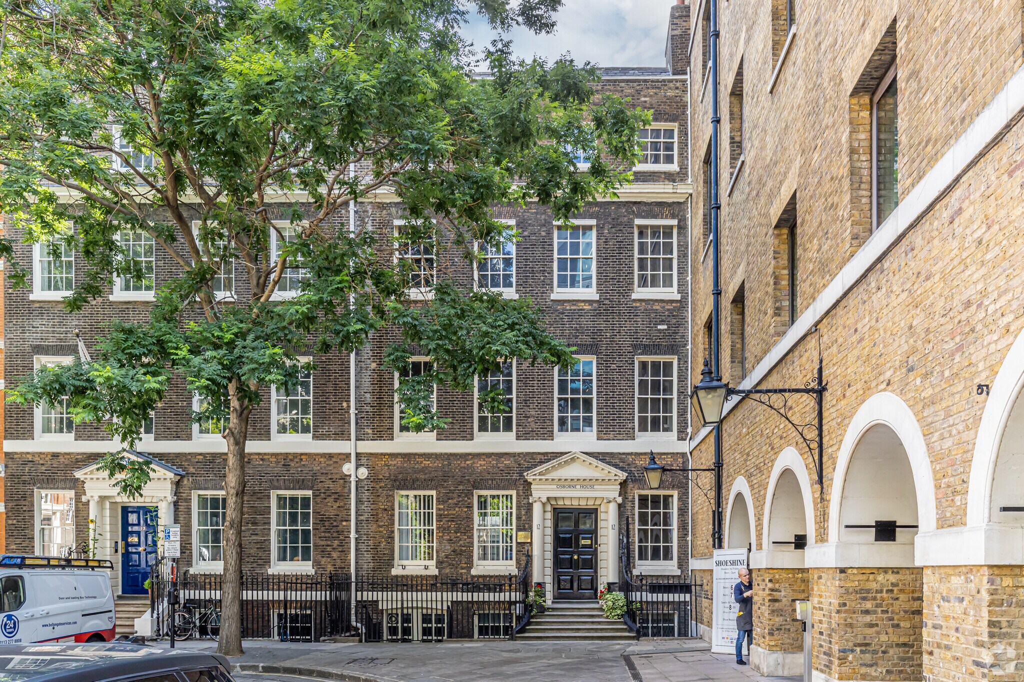12 Devonshire Sq, London for sale Primary Photo- Image 1 of 1