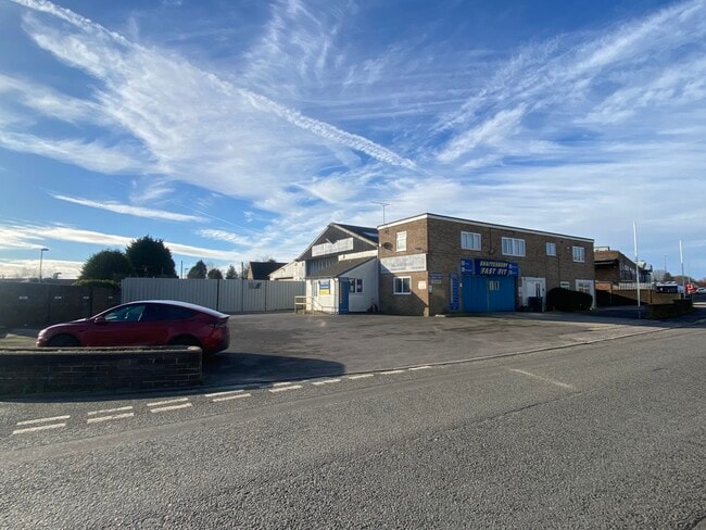 More details for 29A Longmead, Shaftesbury - Retail to Rent