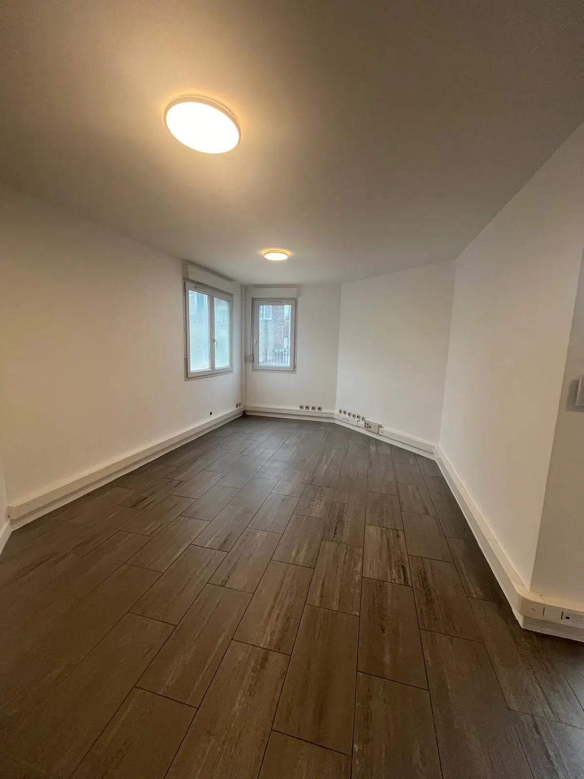 1 Rue De La Garenne, Bry-sur-Marne to rent Interior Photo- Image 1 of 4