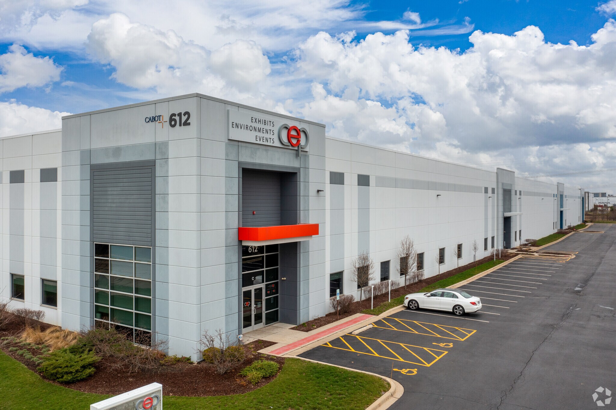 612 Territorial Dr, Bolingbrook, IL to rent Primary Photo- Image 1 of 8