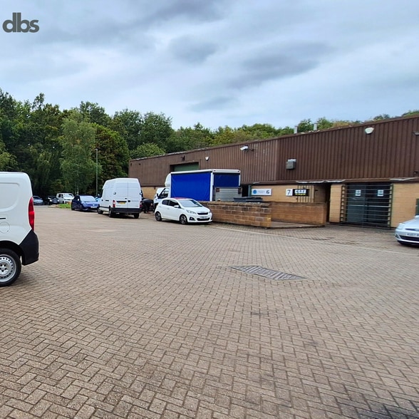 Cobnar Wood Close, Chesterfield to rent - Building Photo - Image 3 of 7