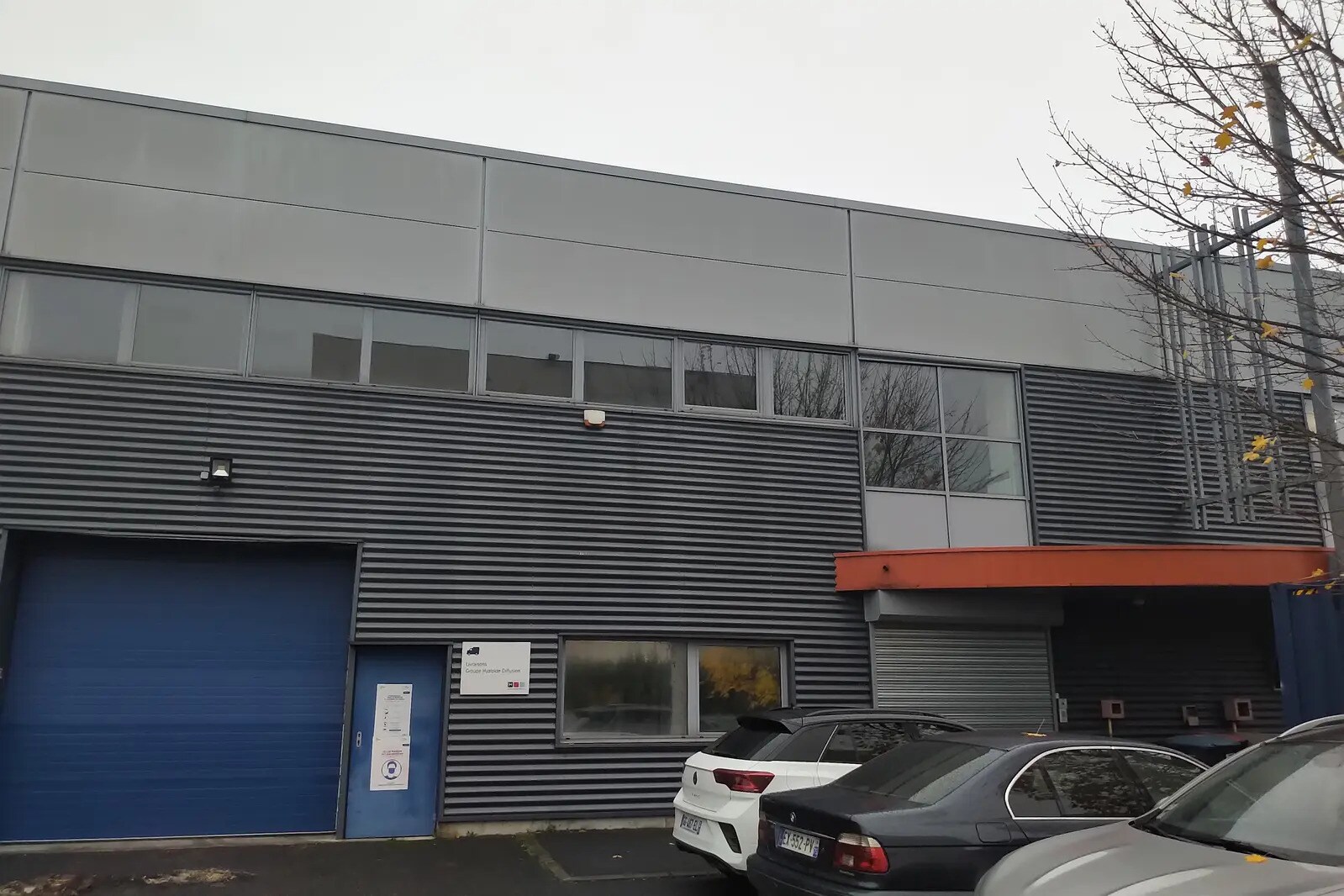 17-25 Rue Du Bois Moussay, Stains for sale Primary Photo- Image 1 of 10