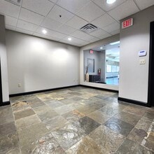 521 W Wilshire Blvd, Oklahoma City, OK to rent Building Photo- Image 1 of 11