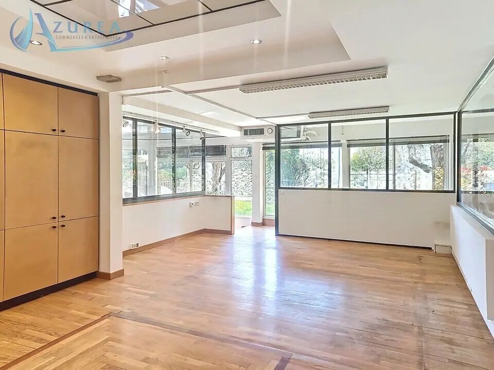 Retail in Nice for sale Interior Photo- Image 1 of 8