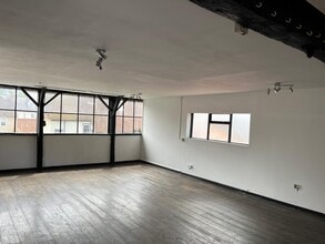 23-25 Lower St, Stansted to rent Interior Photo- Image 1 of 3