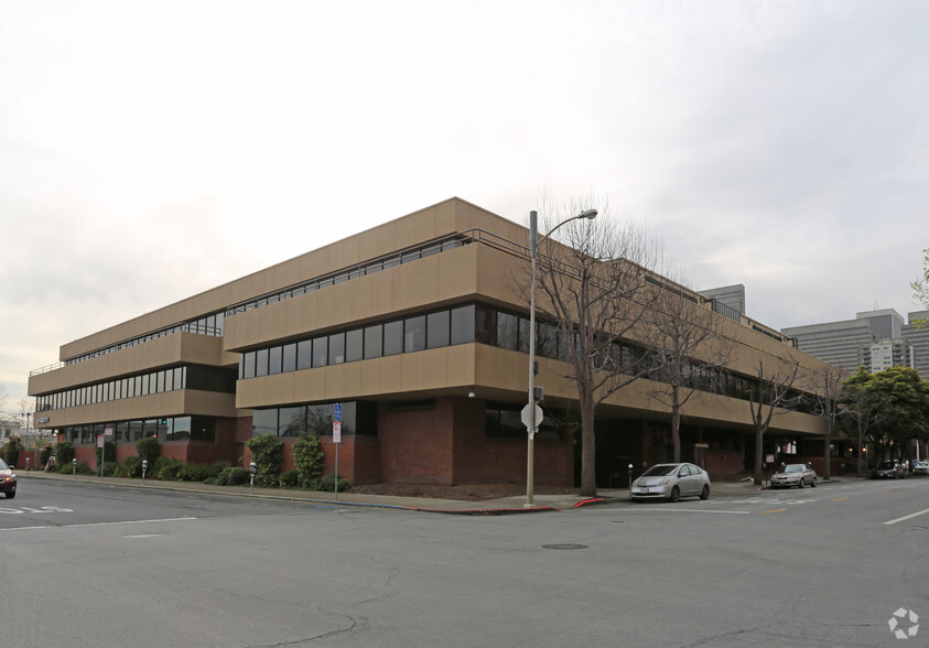 900 Front St, San Francisco, CA for rent - Building Photo - Image 3 of 3