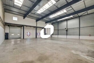 Light Industrial in Élancourt to rent Interior Photo- Image 2 of 8