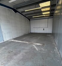 Scot Ln, Bolton to rent Interior Photo- Image 1 of 2