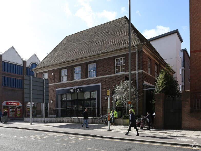 33 London Rd, Redhill for sale - Primary Photo - Image 1 of 1