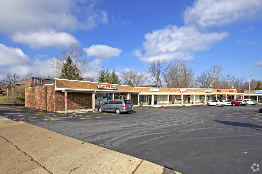 2301-2317 Mckelvey Rd, Maryland Heights, MO for sale - Building Photo - Image 1 of 1