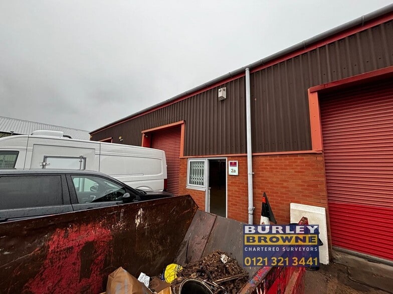 Lichfield Rd, Brownhills to rent - Building Photo - Image 1 of 10
