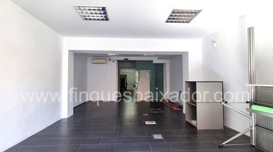 Retail in Castelldefels, Barcelona to rent Interior Photo- Image 1 of 1