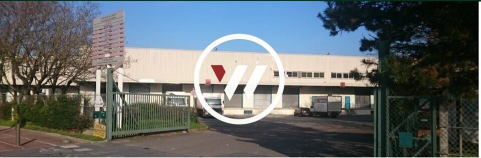 Industrial in Garges-lès-Gonesse to rent - Building Photo - Image 2 of 8