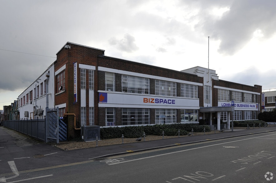 8 Lombard Rd, London to rent - Building Photo - Image 3 of 62