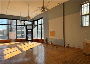 4800 N Milwaukee Ave, Chicago, IL for rent Interior Photo- Image 1 of 6