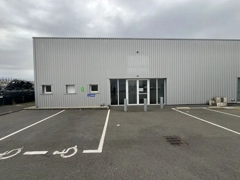 Location Entrepôt 500 m² à 728 m² - Photo 1