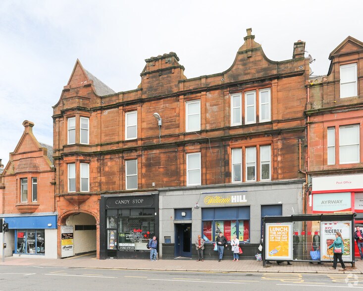 37-39 Burns Statue Sq, Ayr to rent - Building Photo - Image 2 of 2