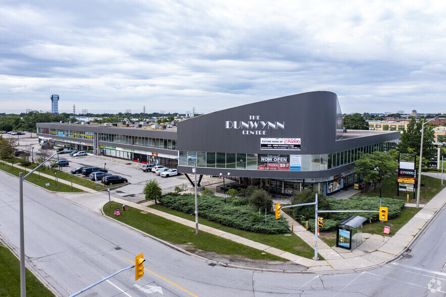 1590 Dundas St E, Mississauga, ON for rent - Primary Photo - Image 1 of 10