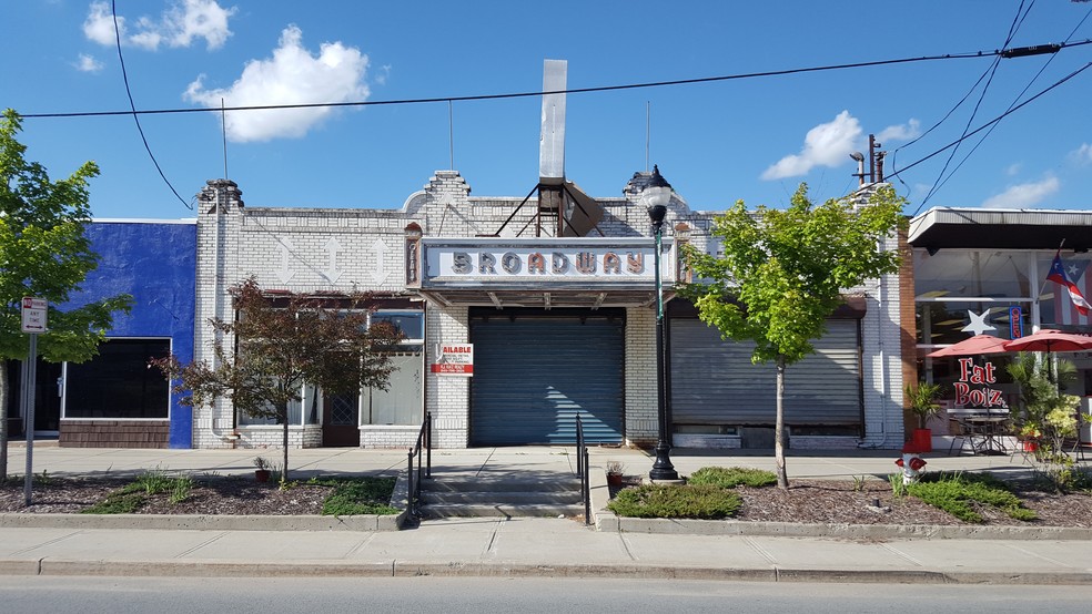 489 Broadway, Monticello, NY for sale - Primary Photo - Image 1 of 1