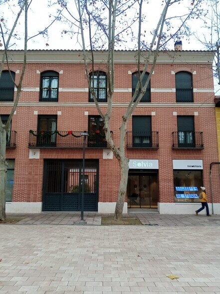 Avenida Guadalajara, 2, Alcalá de Henares, Madrid to rent - Primary Photo - Image 1 of 4