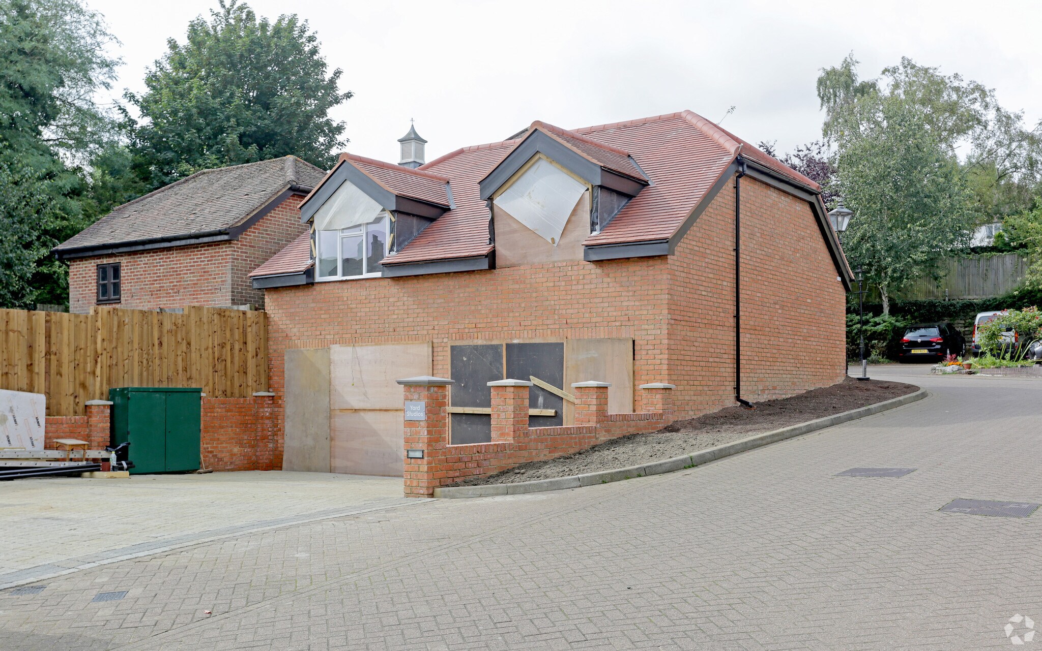 Slade Ct, Radlett for sale Primary Photo- Image 1 of 1