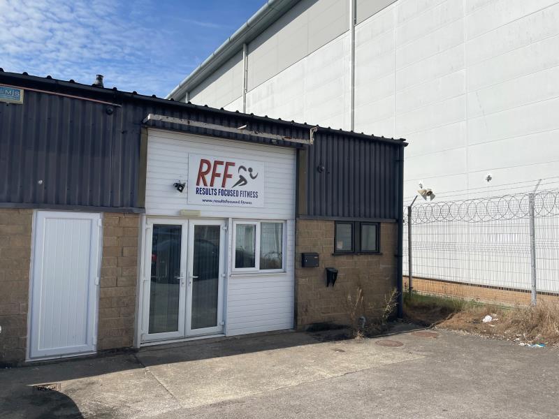 9-11 Limber Rd, Yeovil for sale Primary Photo- Image 1 of 1