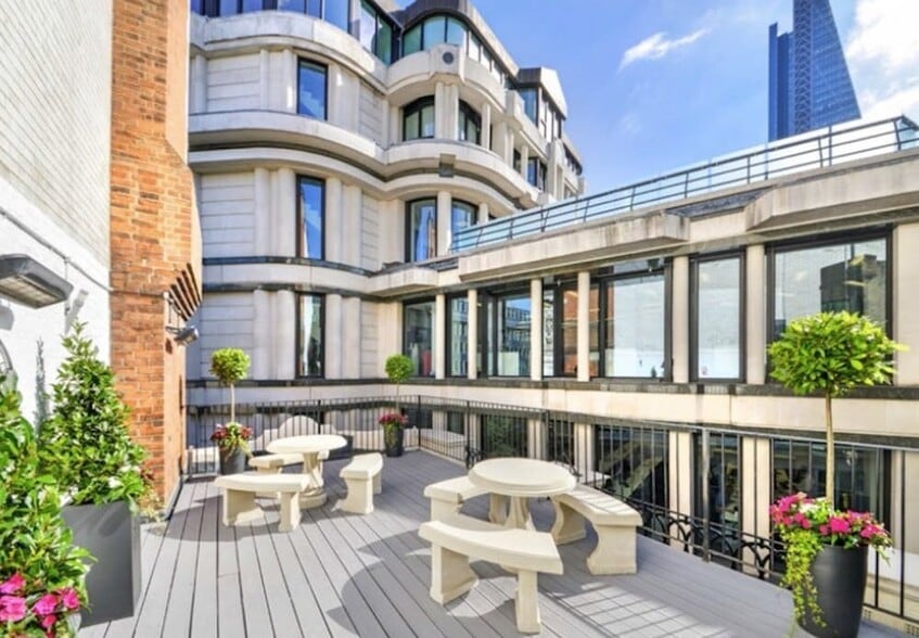 1 Royal Exchange Ave, London to rent - Building Photo - Image 2 of 2