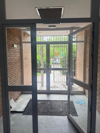 More details for Calle Cabo de San Vicente, 18, Alcorcón - Retail to Rent