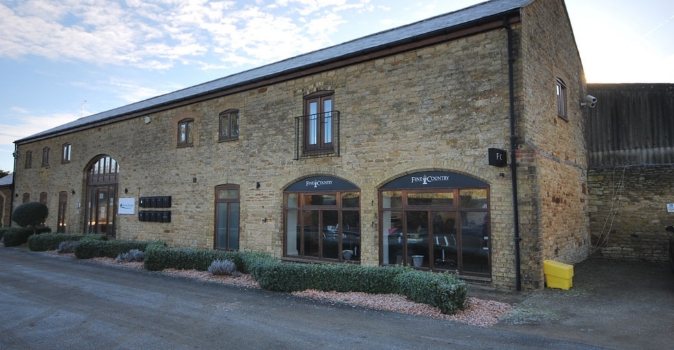 Grange Ln, Oakham to rent - Primary Photo - Image 1 of 2