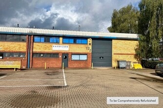 Mark Rd, Hemel Hempstead to rent Building Photo- Image 1 of 3