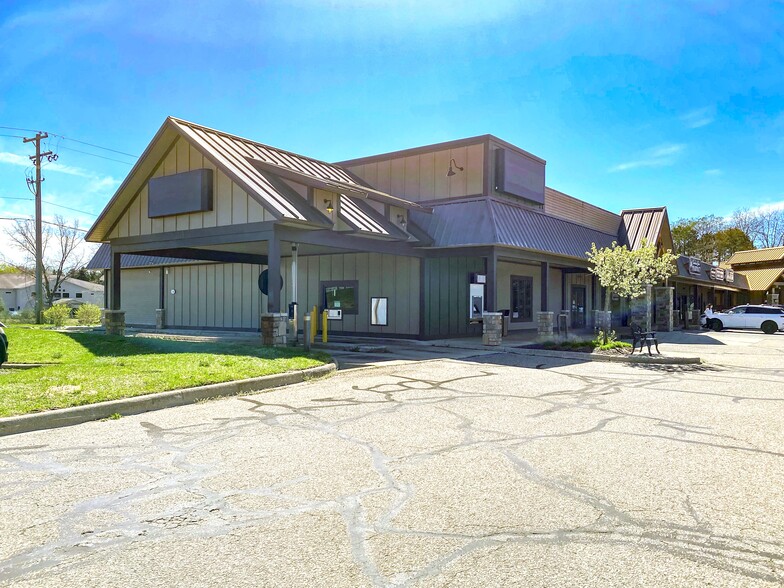 10049 Buchanan Rd, Stanwood, MI for rent - Primary Photo - Image 1 of 4