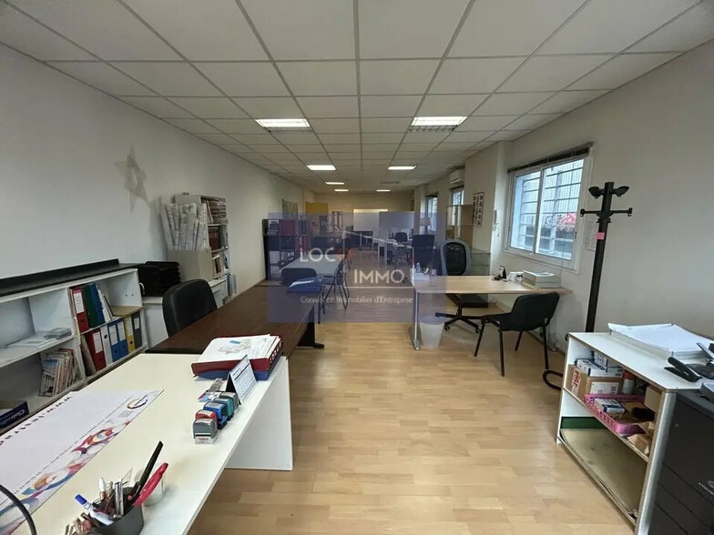 Office in Cenon to rent - Interior Photo - Image 3 of 5
