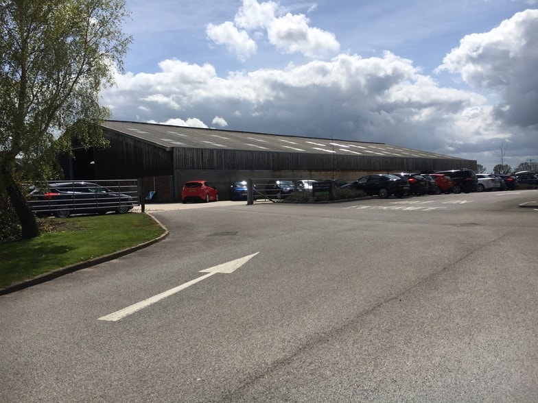 Northwich Rd, Warrington to rent - Primary Photo - Image 1 of 1