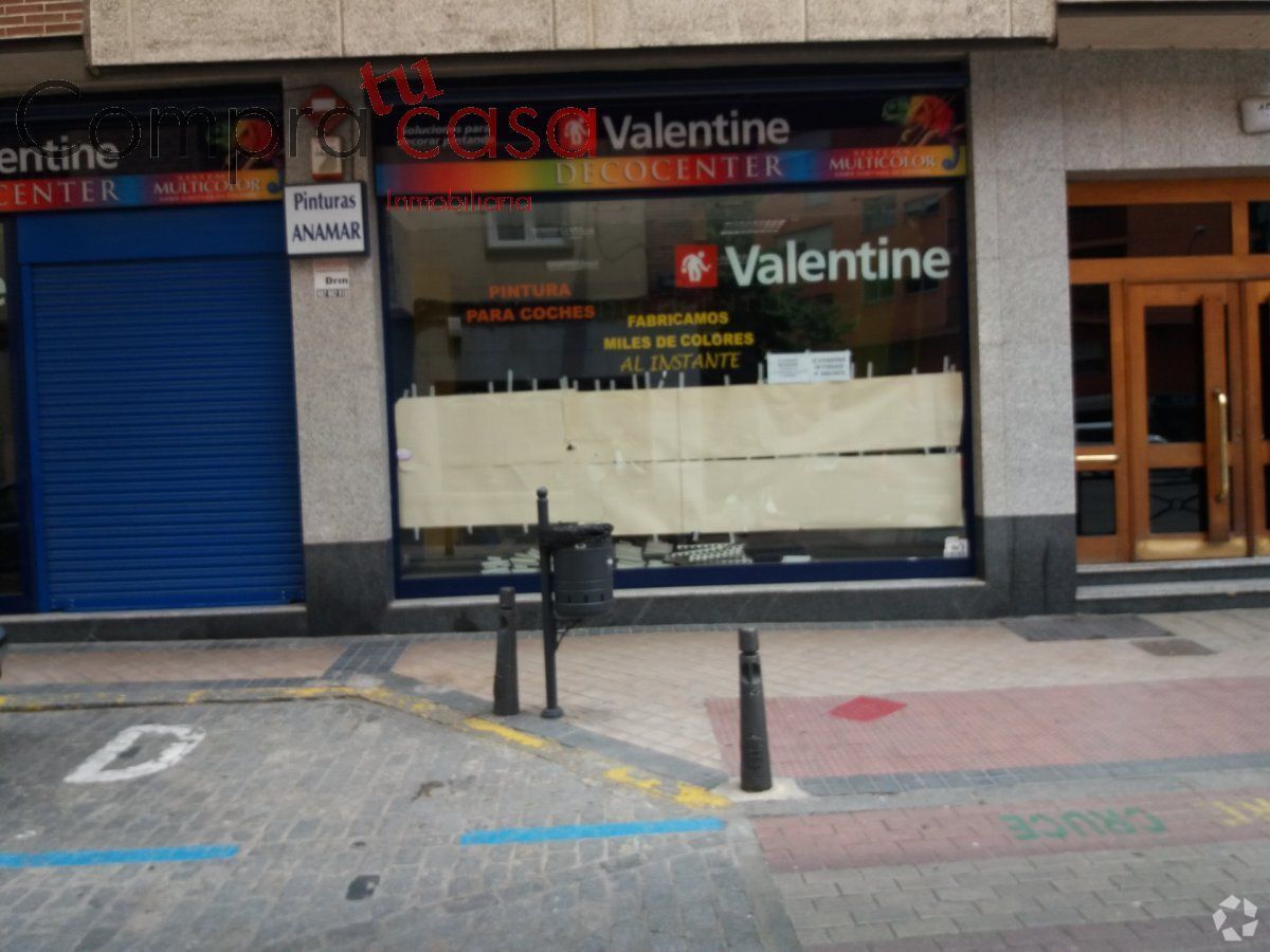 Retail in Segovia, Segovia to rent Interior Photo- Image 1 of 2