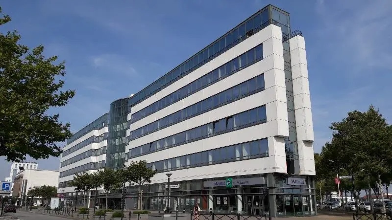 Location Commerce 533 m² - Photo 1