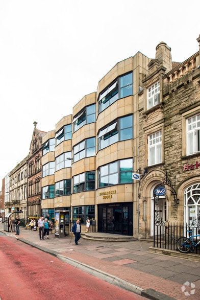 16-20 Lowther St, Carlisle to rent - Building Photo - Image 2 of 3