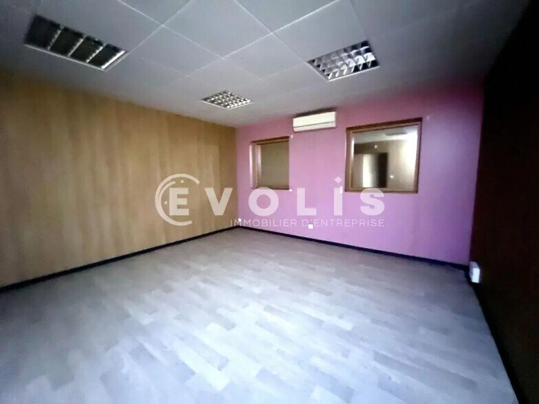 Office in Gradignan to rent - Building Photo - Image 3 of 13