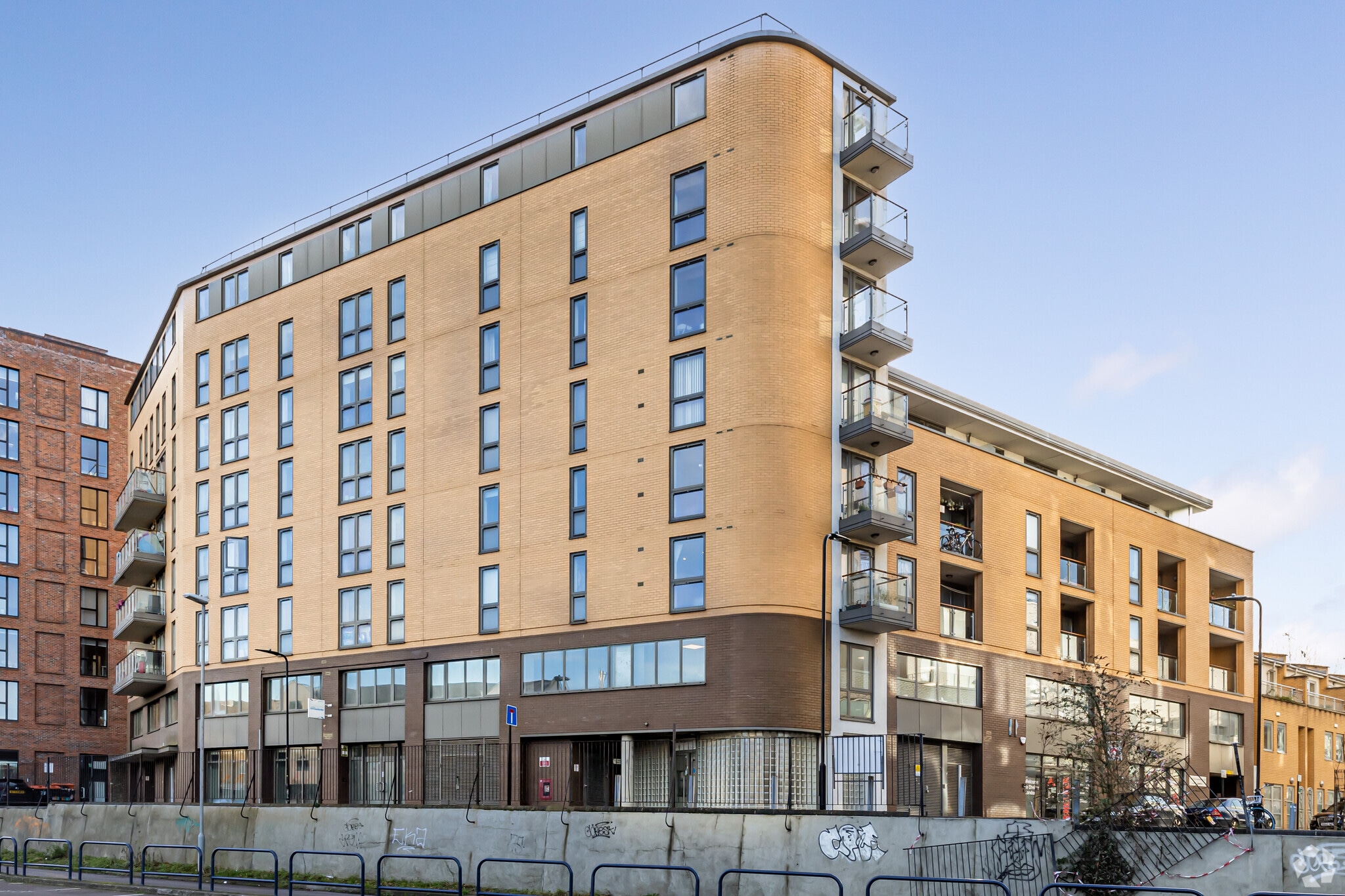 26-28 Ramsgate St, London to rent Primary Photo- Image 1 of 18