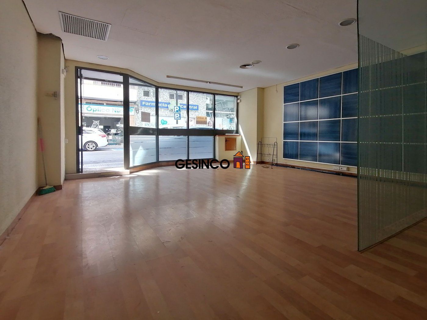 Retail in Ontinyent, Valencia to rent Building Photo- Image 1 of 10