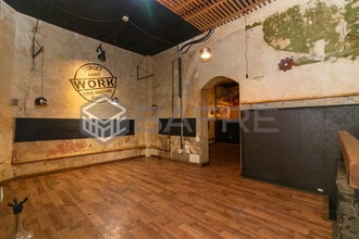 Retail in Madrid, Madrid to rent Interior Photo- Image 1 of 7